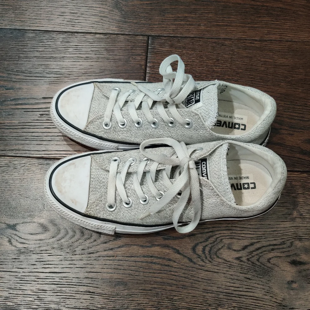 Converse - Picture 4 of 4